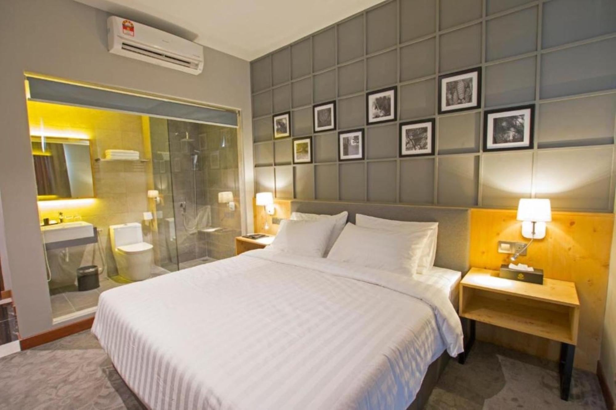 Redpine Boutique Hotel Skudai Exterior photo